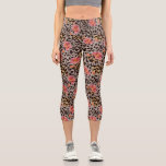 Leggings Capri Patrón floral rosado de gatos leopardo guepardo<br><div class="desc">Las leggings de capri de alta categoría,  muy modernas,  de alta calidad y cómodas,  presentan una estampada de gato salvaje acentuada con bonitas flores rosas. Agregue texto personalizado,  monograma,  etc. para personalizar. Perfecto para hacer ejercicio,  salir o salir de noche.</div>