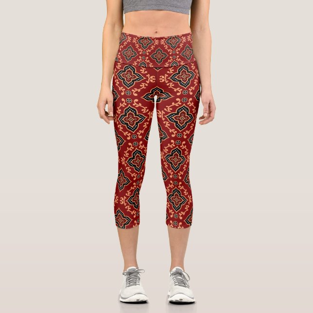 Leggings Capri Patrón geométrico rojo / impresión india (Anverso)