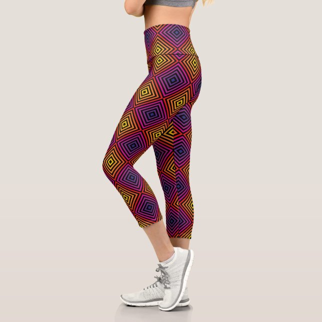 Leggings Capri Patrón psicodélico de Chevron Arcoiris (Izquierda)