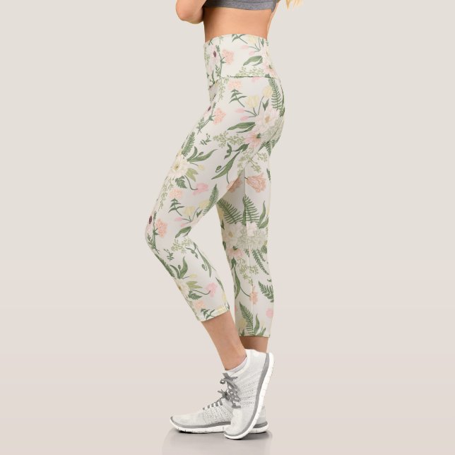 Leggings Capri Patrón suave de flores de jardín verde (Izquierda)