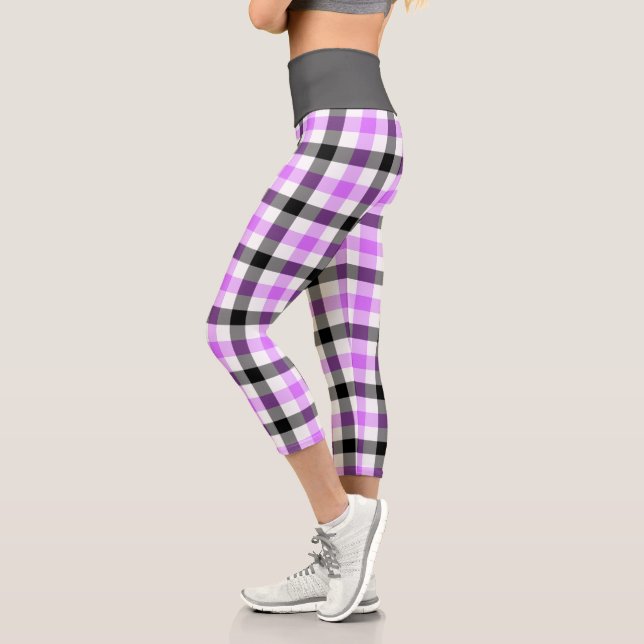 Leggings Capri Patrón Tartán de plaqueta púrpura moderno (Izquierda)