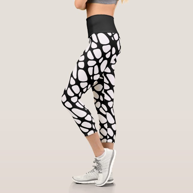 Leggings Capri Patrón web orgánico gótico negro y blanco (Izquierda)