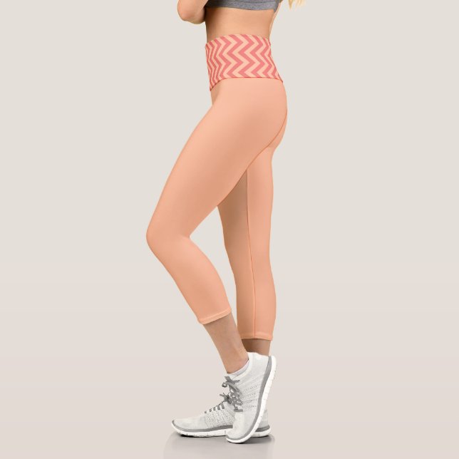 Leggings Capri Peach and Cranberry Chevron (Izquierda)