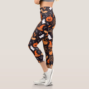 Leggings Capri Personajes de halloween ilustrados en bg negro