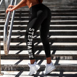 Leggings Capri Personalizado de nombres personalizado hecho<br><div class="desc">Admire su estilo único con estas leggings personalizadas del personalizado Capri. Perfecto para los amantes del fitness y de la moda, estas leggings combinan confort con un toque personalizado. El diseño elegante del tipo de letra y el nombre personalizado hacen de estas leggings una pieza destacada en cualquier armario. Ideal...</div>