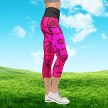 Leggings Capri Personalizado Mandala Flor Rosa<br><div class="desc">El diseño de esta flor de Mandala funky tiene un estilo rosa y personalizado. Imágenes geométricas triples para el hippie moderno o el amante de los colores vibrantes!</div>