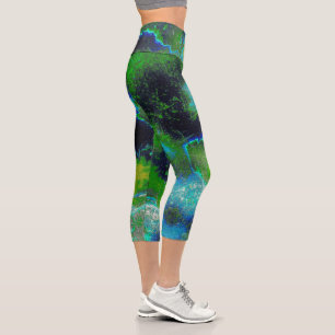 Leggings Capri Piedra caliza abstracta en los verdes y azules de