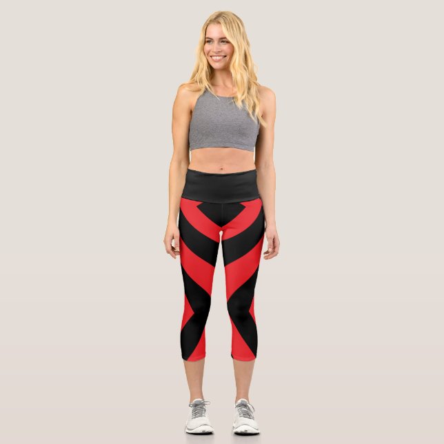 Leggings Capri Piernas capri rayadas de yoga rojo y negro (Anverso)