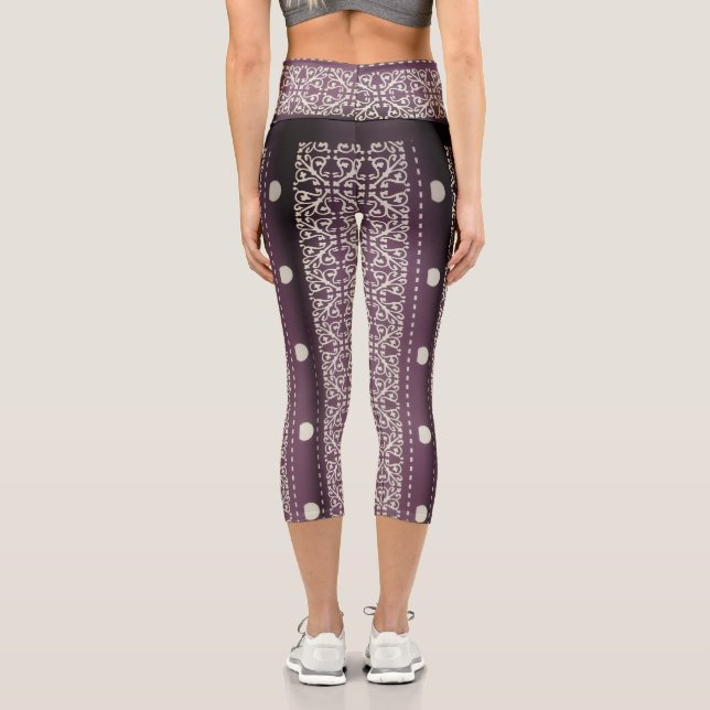 Leggings Capri Pintura morada de damasco floral de punto de polka (Reverso )