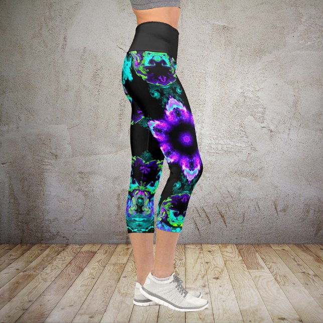 Leggings Capri Psicodelia Flor hippie morado Verde azulado y negr (Subido por el creador)