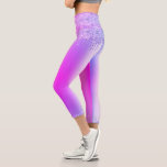 Leggings Capri Purpurina de neón morado rosado Dance Capri Leggin<br><div class="desc">Leyendas Capri con Purpurina de Neón Púrpura Perforación Danza Fiesta Moderno - Añadir su texto único - Hacer su regalo especial - Redimensionar y mover o eliminar y agregar texto / elementos con la herramienta de personalización. Diseño de MIGNED. Por favor, vea mis otros proyectos. También puede transferir estos diseños...</div>