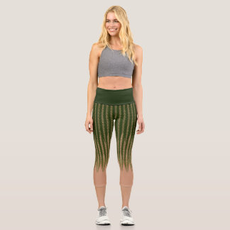 Leggings Capri Rayas onduladas verdes y tan abstractas ilustran l