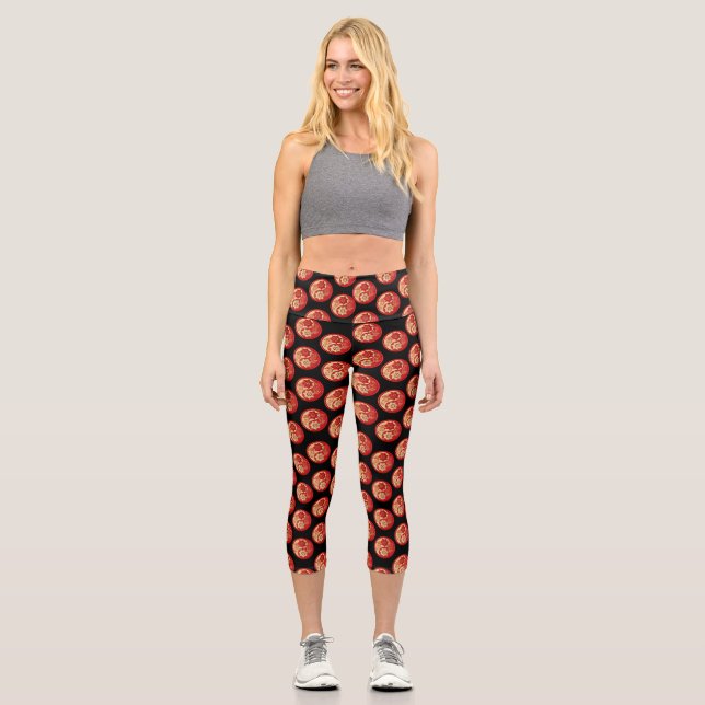 Leggings Capri Red and Gold Floral Scattered Black Background (Anverso)