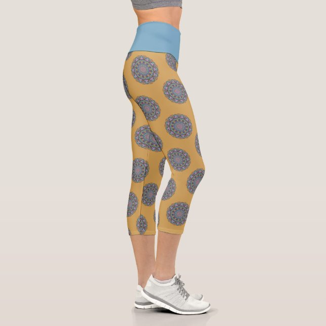 Leggings Capri Reloj de Mandala Pintado a Mano 3 (Derecha)
