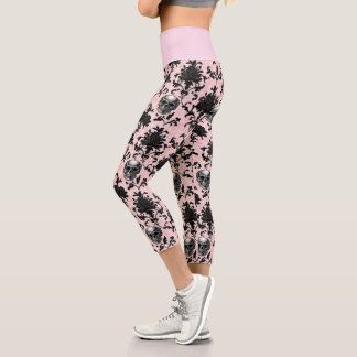 Leggings Capri Rosas y calaveras góticas rosadas y negras
