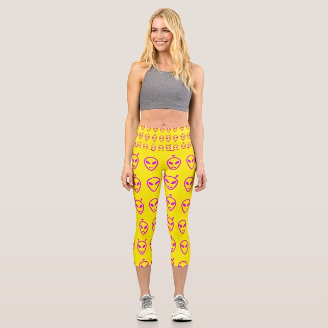 Leggings Capri Rostros alienígenas rosados (Anverso)
