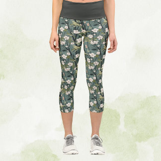 Leggings Capri Sage Green Chinoiserie Tropical White Gold Floral