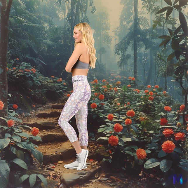 Leggings Capri Serenidad del nudo celta - Lila, Peach y White (Subido por el creador)