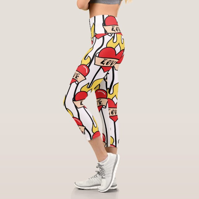 Leggings Capri Tatuaje del corazón retro (Izquierda)