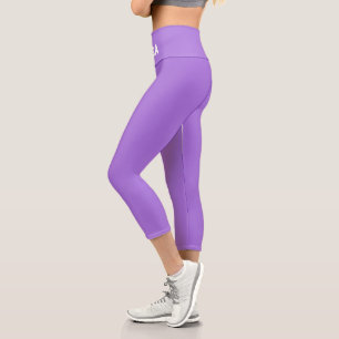 Leggings Capri Texto de Yoga Blanco Editable Moderno sobre Violet