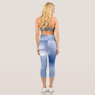 Leggings Capri Tonos azules de ensueño en un patrón cuadrado