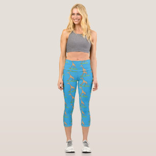 Leggings Capri Una jirafa alegre con personalizado de mariposa
