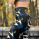 Leggings Capri Vibrante patrón de yoga de dragón negro<br><div class="desc">¡Haz una declaración audaz para entrar en estilo con estas llamativas piernas de Dragon Slash! Diseñadas de manera única y con un aire feroz, estas leggings Capri ofrecen un aspecto atrevido y un confort inmejorable. Perfecto para entrenamientos, salones o salidas informales, son la manera ideal de mostrar su confianza y...</div>