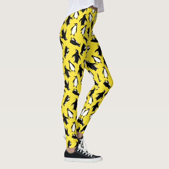 Leggings Cute black white penguin pattern yellow background (Derecha)