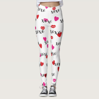 leggings de besar y corazones