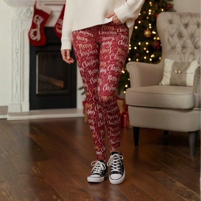 Leggings de tipografía de Feliz Navidad (Celebrate the season in style with our Merry Christmas Typography Leggings by Becky Boom.)