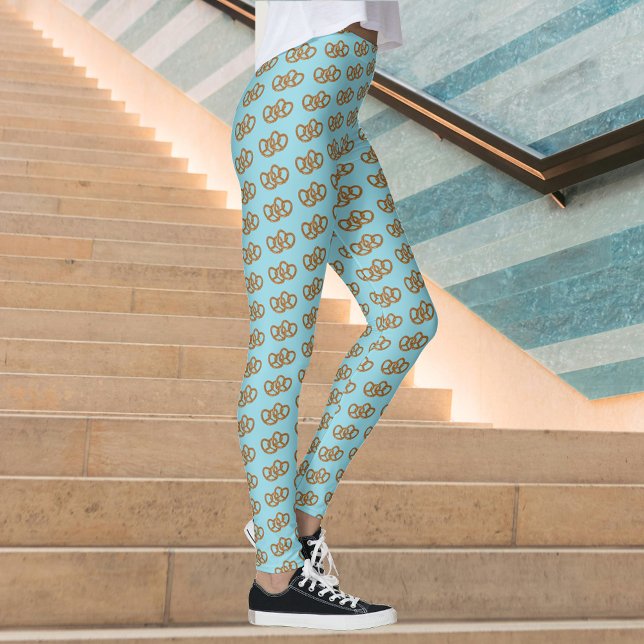 Leggings Doble pretzel con nudos finos sobre azul pálido o  (Subido por el creador)