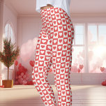 Leggings El día de San Valentín de corazón de tablero de aj<br><div class="desc">Estas Piernas El día de San Valentín del corazón rojas y blancas son una manera encantadora de celebrar el amor. Con un alegre patrón de corazón a cuadros en un vibrante esquema de color rojo y blanco, estas leggings son perfectas para las festividades de San Valentín o para agregar un...</div>