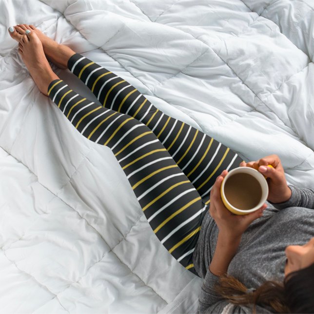Leggings El oro y las franjas blancas en negro (Subido por el creador)