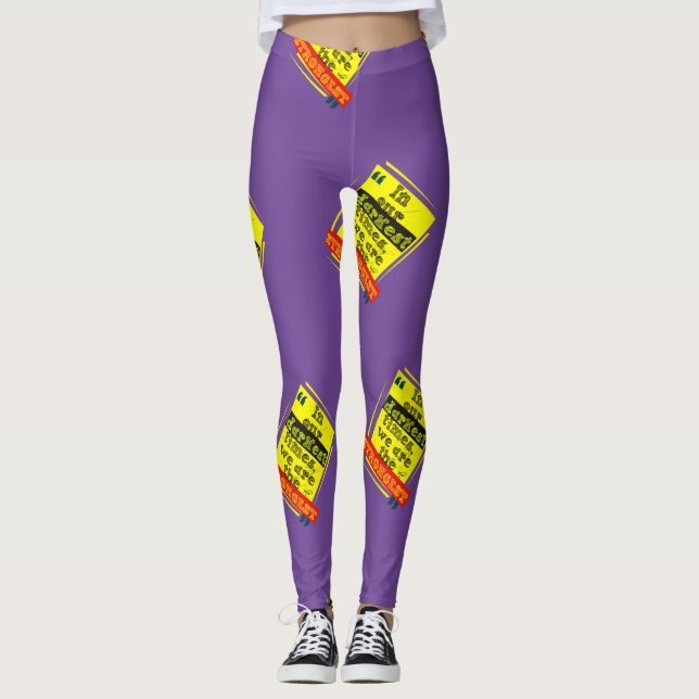 Leggings En nuestros tiempos más oscuros, somos los más fue (Anverso)
