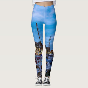 Leggings Escena nocturna de la ciudad pesquera tradicional