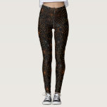 Leggings Espeluznante araña de Halloween Naranja negro blan<br><div class="desc">Prepárese para Halloween con estas insólitas,  espeluznantes pero lindas leggings con temática de Halloween. Cubiertas con pequeñas telarañas y telarañas naranjas y blancas,  estas leggings te harán un poco de diversión al estilo de Halloween. Creado por Simply Farmhouse Press.</div>