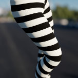 Leggings Fiesta de Halloween Disfraces de desalojo<br><div class="desc">Un par de leggings horizontales de rayas negras y blancas para un disfraz de Convict Halloween. Ver la colección de las mujeres condenadas arriba</div>