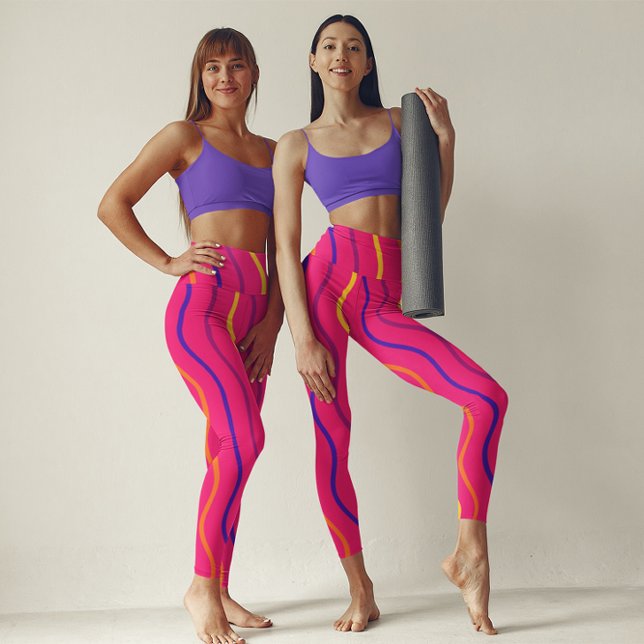 Leggings Gimnasio de banda corta Mujeres de yoga entrenando (Subido por el creador)