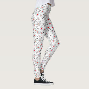 Leggings gris con flores rojas sobre fondo blanco retro