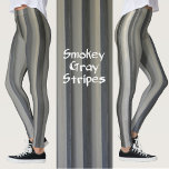 Leggings Gris y negro Smokey Monocromático rayado<br><div class="desc">Estas leggings en ondas de humo de rayas en negro y gris son un divertido y tenso diseño de gris monocromático. El patrón monocromático hace una declaración de moda que es divertida y moda.</div>