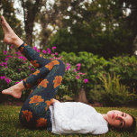 Leggings Halloween, Spiders, Webs, Naranja Lily, Dark Whims<br><div class="desc">Añade un ambiente oscuro y romántico a tu estética de Halloween. Con un fondo azul profundo y misterioso, florecen las mentiras naranjas vibrantes, que evocan una sensación de belleza espeluznante. Las arañas maliciosas tejen delicadas telas entre las mentiras. Este diseño original y oscuro crea un ambiente encantador para aquellos que...</div>