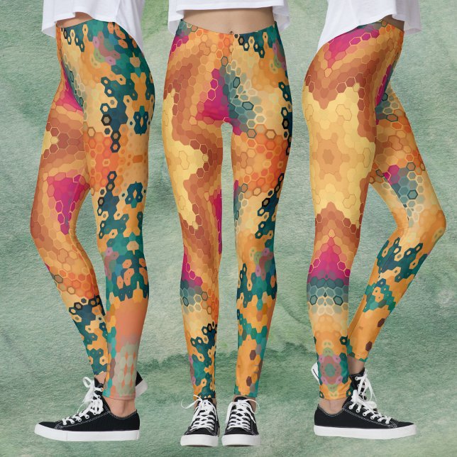 Leggings Hex Mandala Naranja azul y rosa (Orange Blue and Pink Hexagon Mandala Leggings by Wormhole Orbital)