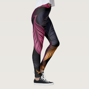 Leggings hojas de color oscuro en suelo negro