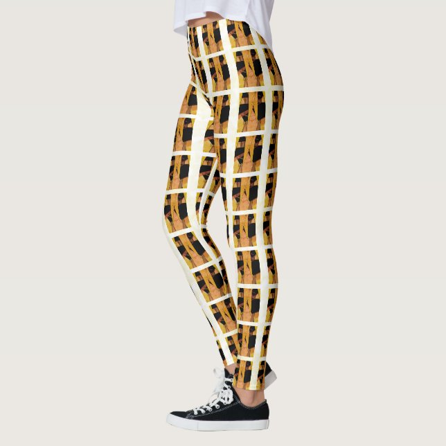 Leggings Imagen naranja repetida que genera formas rayadas (Izquierda)