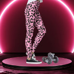 Leggings Impresión de tigre rosa<br><div class="desc">Las leggings de estampado de leopardo rosa son una opción atrevida y de moda, con una luz brillante de fondo rosado y un intrincado patrón de estampado de leopardo. La combinación única del llamativo color rosa con la clásica huella de leopardo crea una fascinante fusión de estética moderna y animalista....</div>