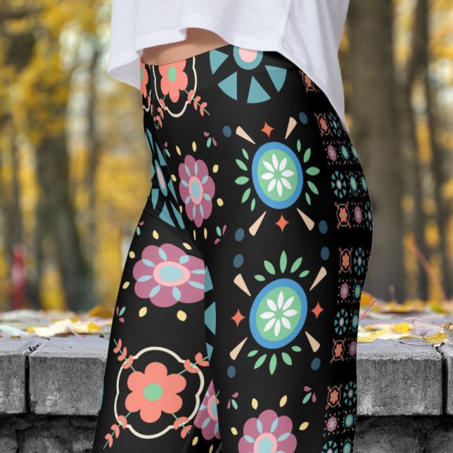 Leggings Impresionante patrón folclórico escandinavo negro (Scandinavian Folk on Black Leggings)