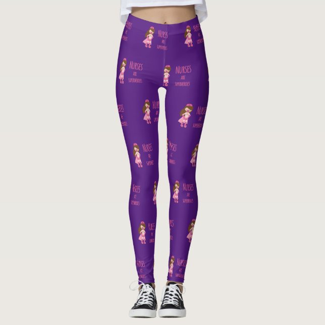 Leggings Las enfermeras son superhéroes en morado (Anverso)