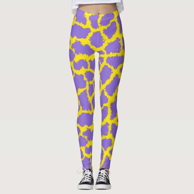 Leggings Leyendas de impresión de jirafa con fondo morado (Anverso)