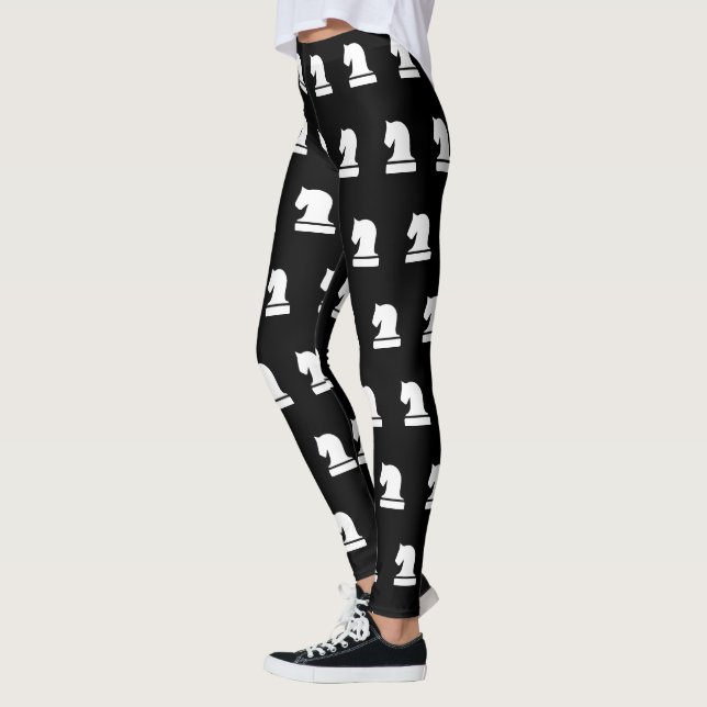 Leggings Leyendas de patrón de piezas de ajedrez en blanco  (Izquierda)
