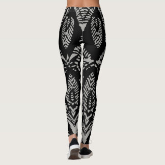 Leggings Leyendas de patrón tribal negro y gris